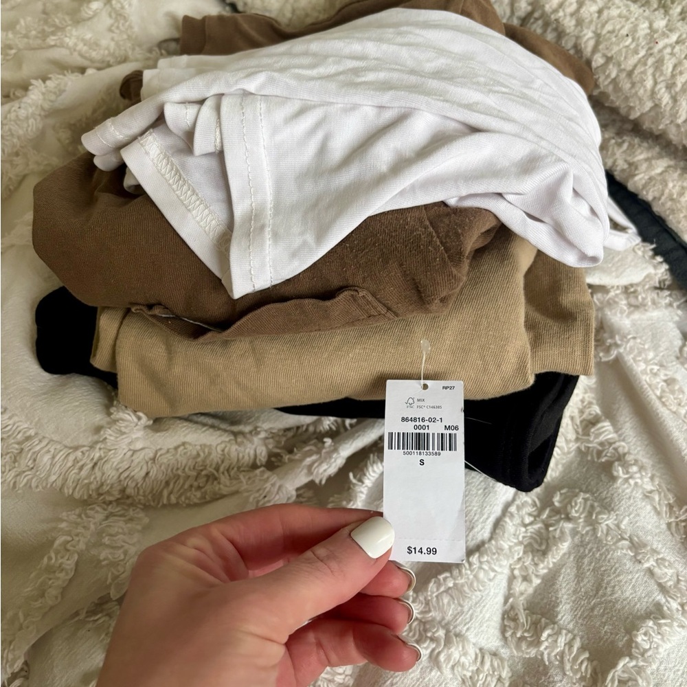 Lot of 4 OLD NAVY tops S / XS